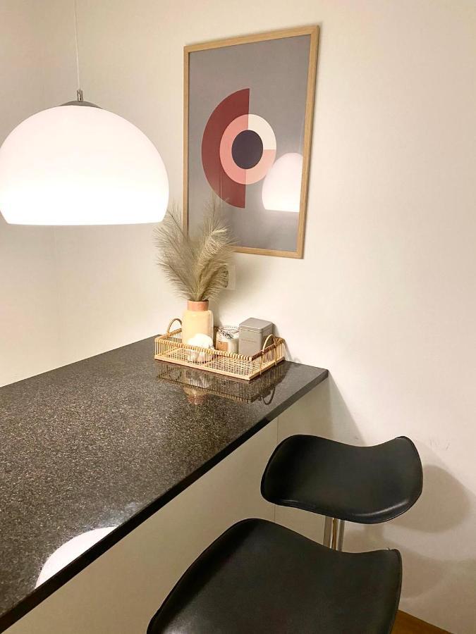 2Ndhomes Cozy 1Br Apartment With Balcony By The Central Station Helsinki Luaran gambar