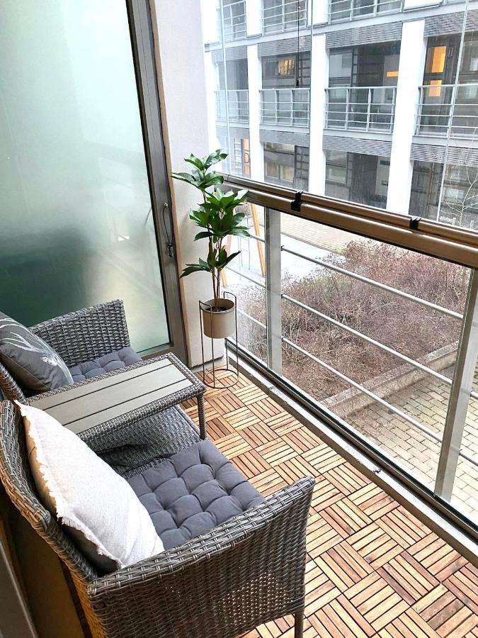 2Ndhomes Cozy 1Br Apartment With Balcony By The Central Station Helsinki Luaran gambar